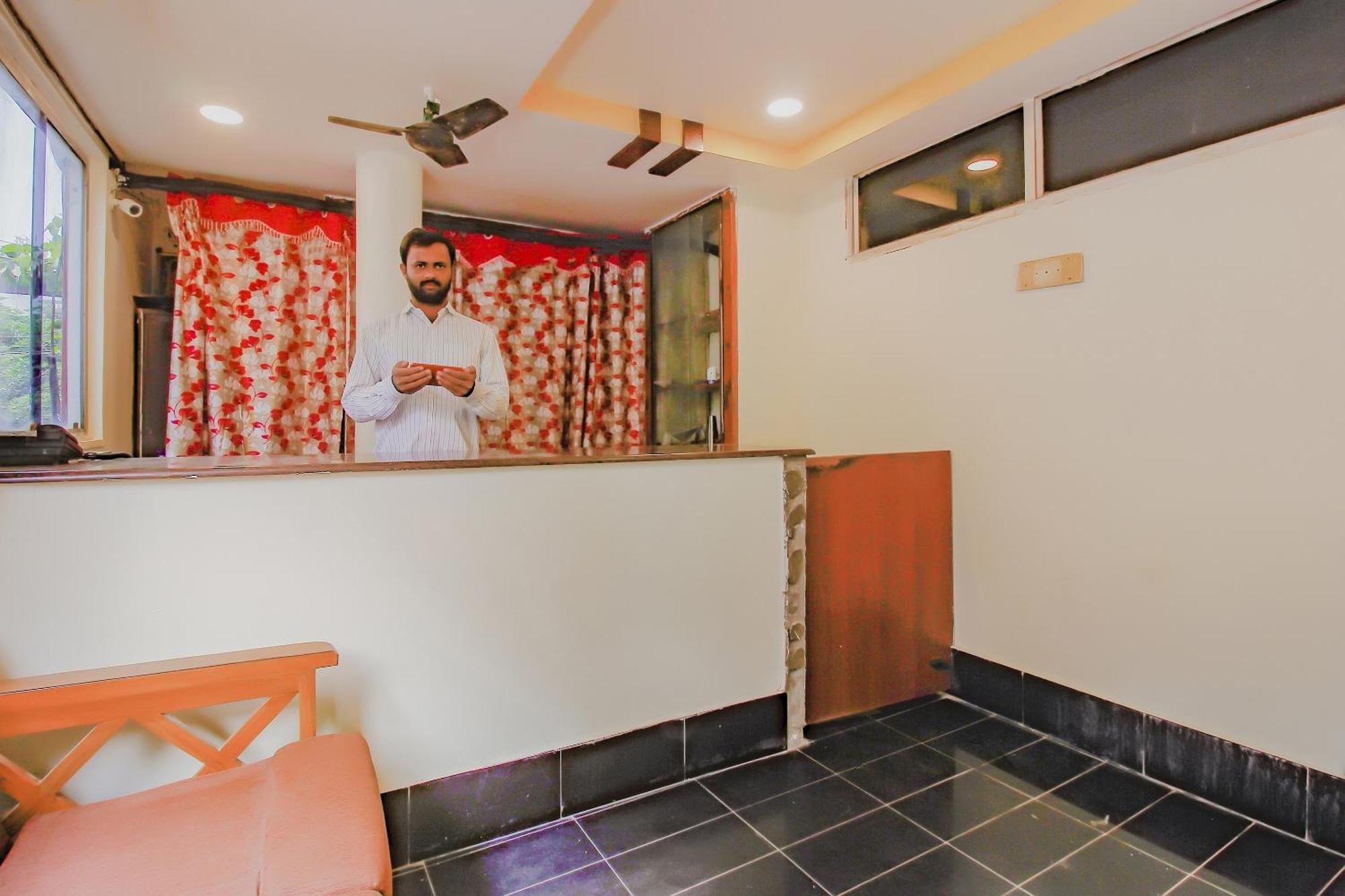 Spot On Hotel Grand Inn Warangal Exterior photo