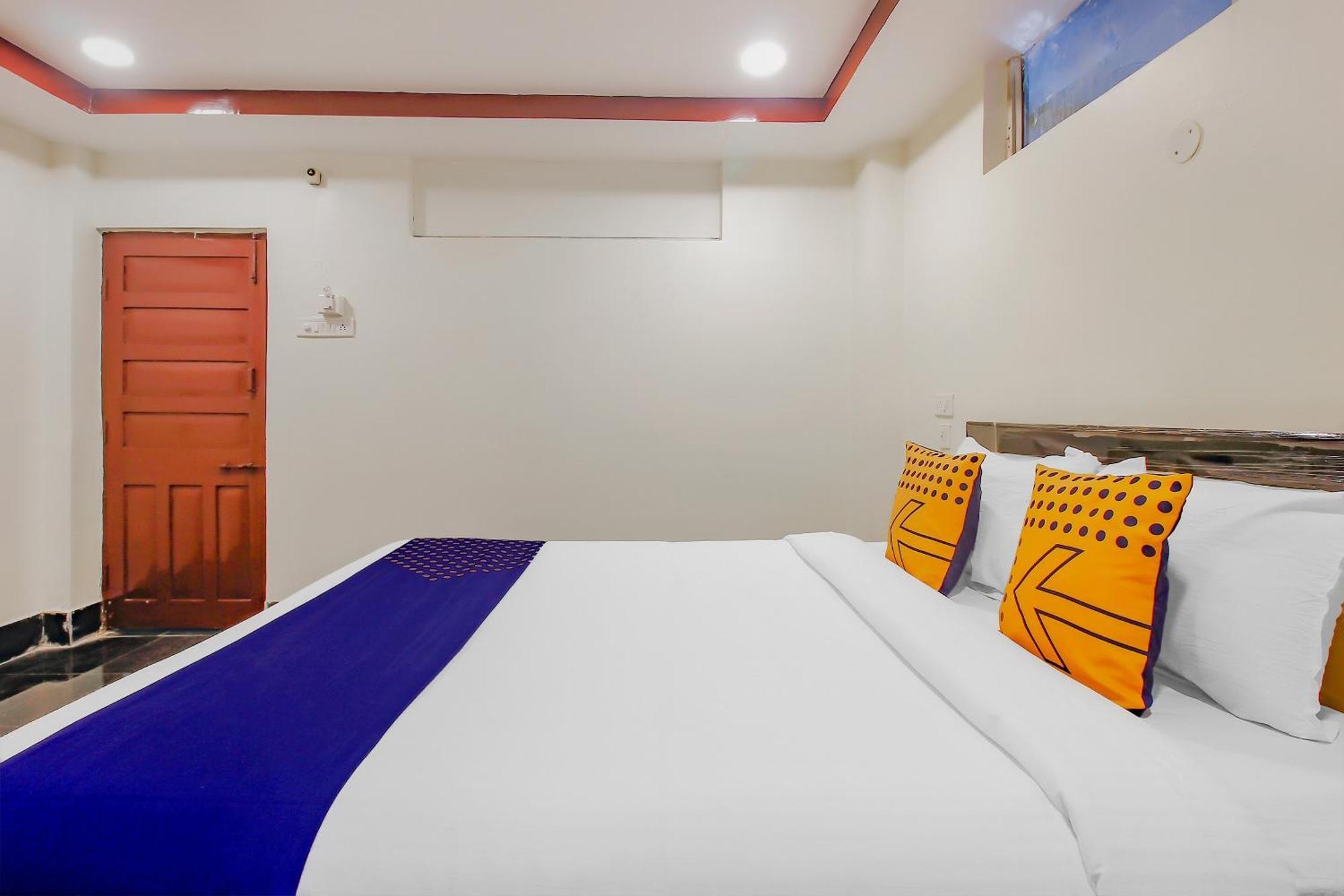 Spot On Hotel Grand Inn Warangal Exterior photo